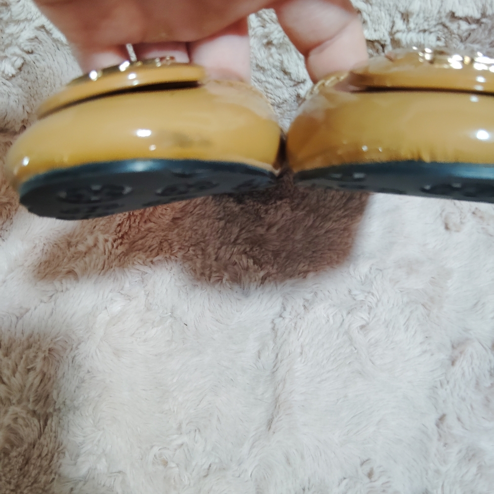 Tory Burch Patent Camel Tan Logo Ballet Flats - Picture 3 of 8